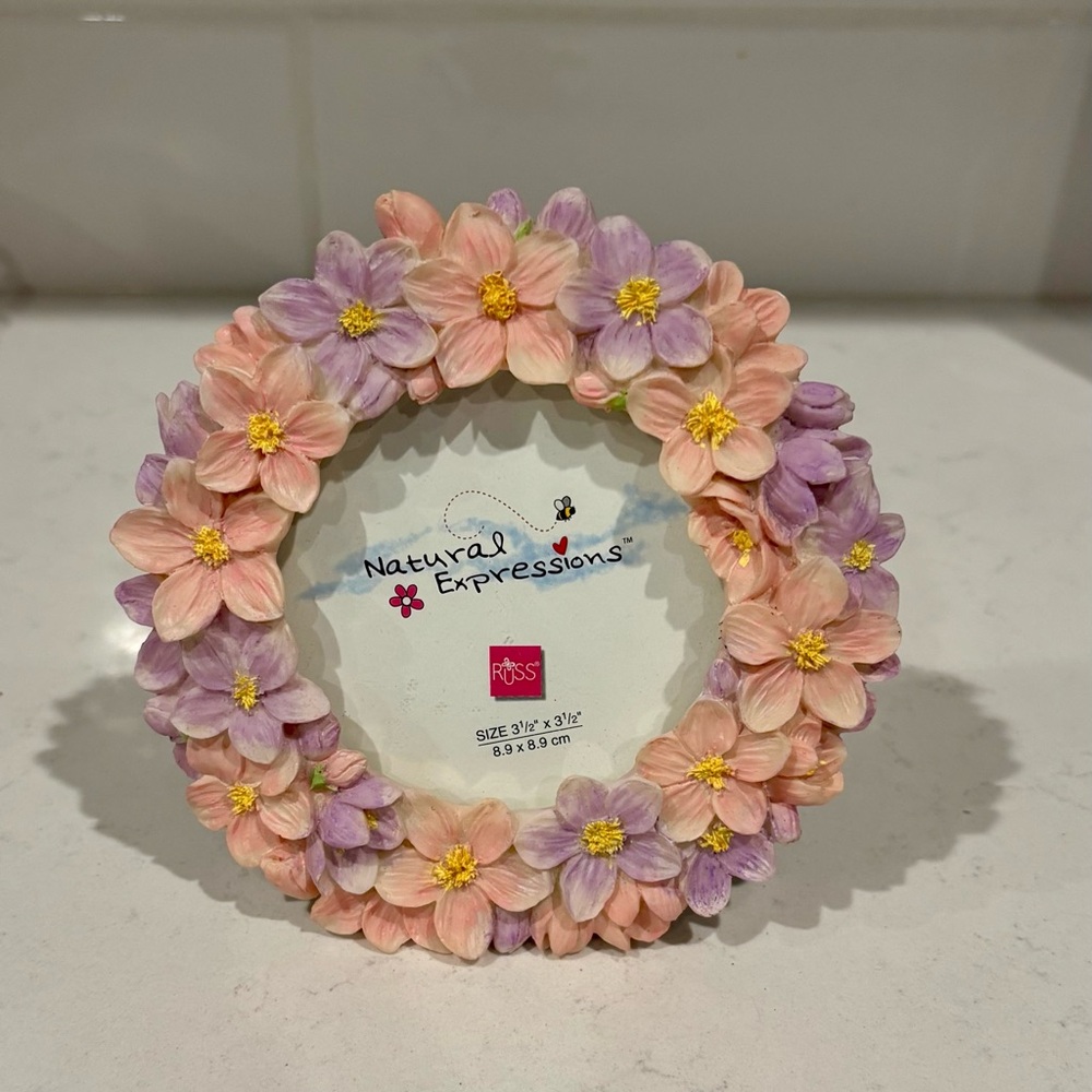 RUSS “Natural Expressions” Floral Frame – 3½" x 3½" 1990's retro